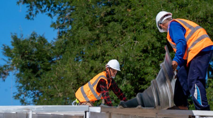 Professional new roof installation services in Poughkeepsie, AR